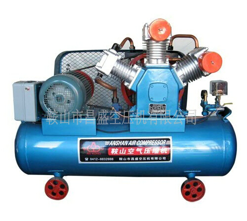 （無油空壓機）請小心謹慎的使用。